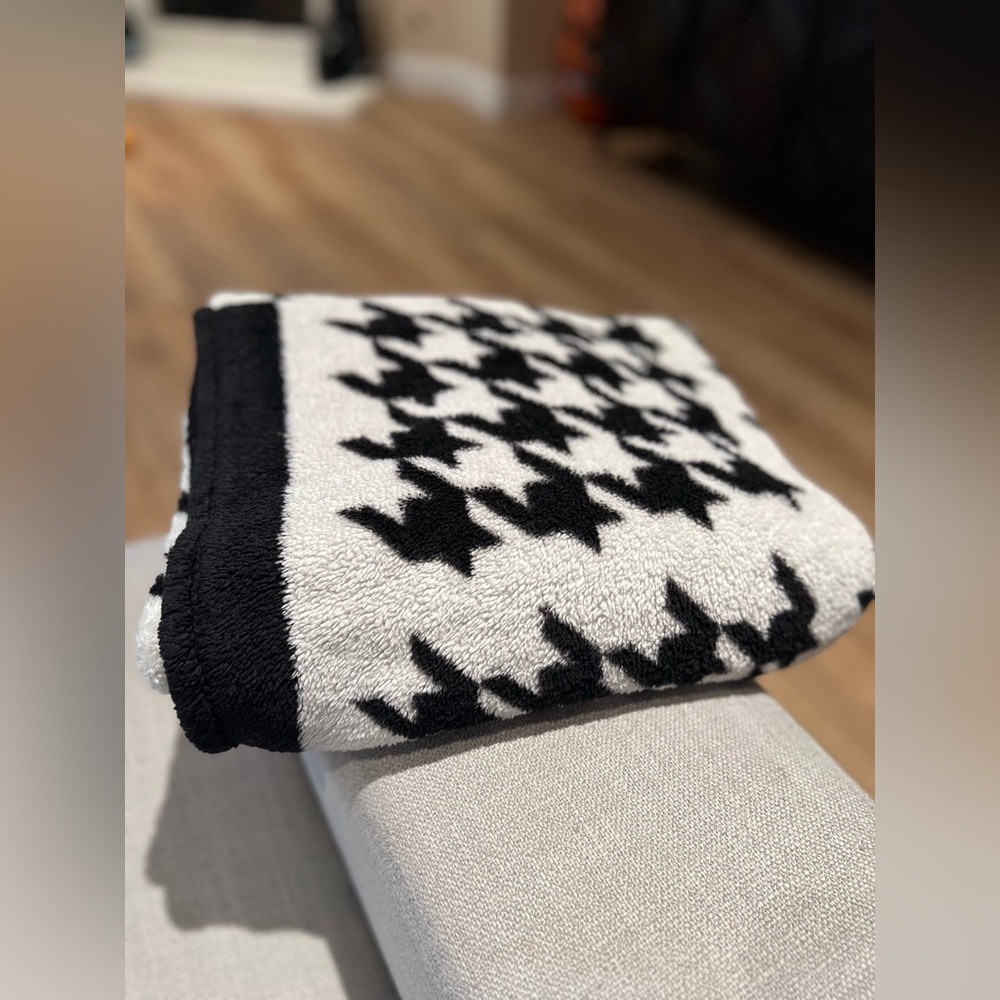 Express throw blanket